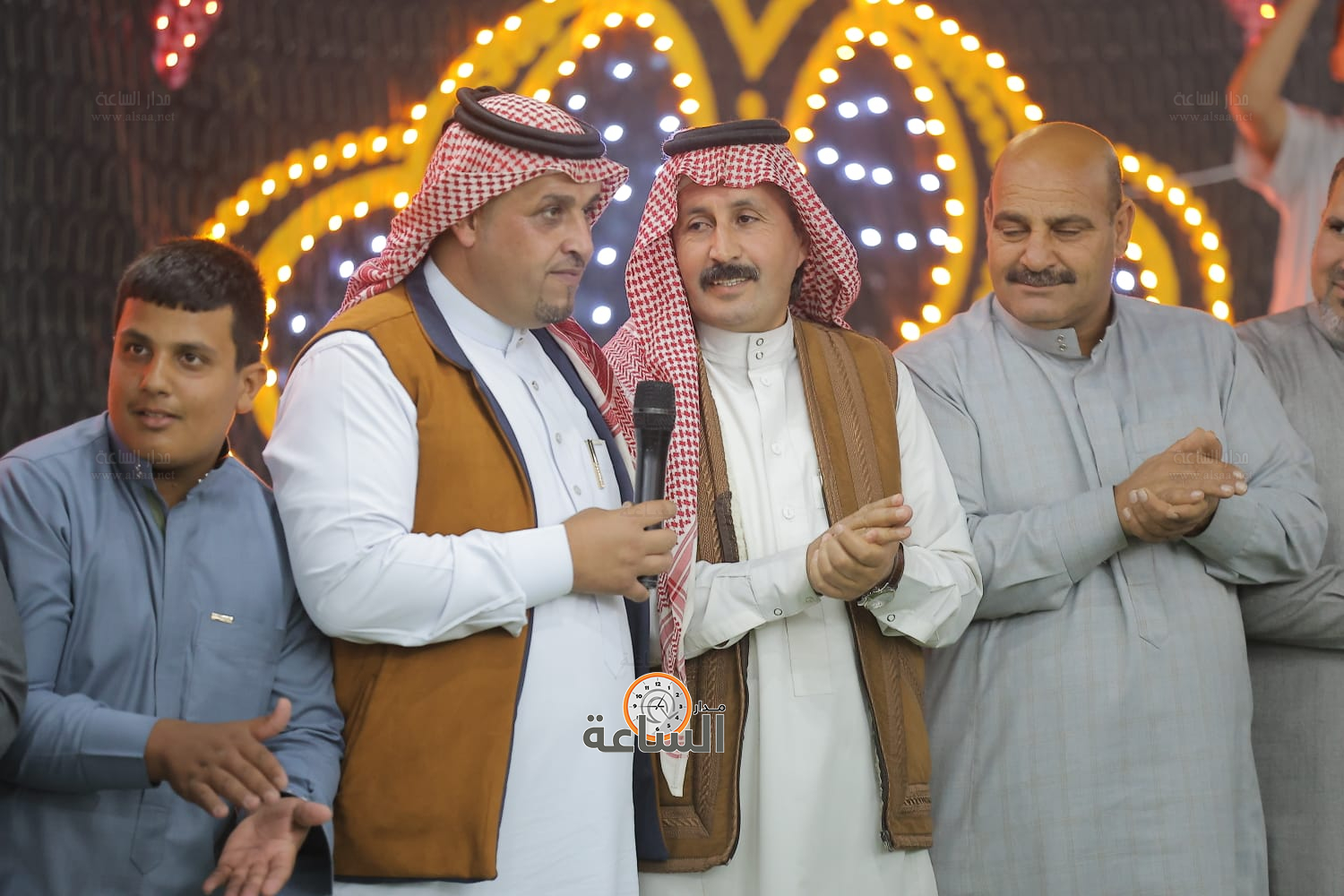 Madar Al-Saa Images 0.15898436736126909