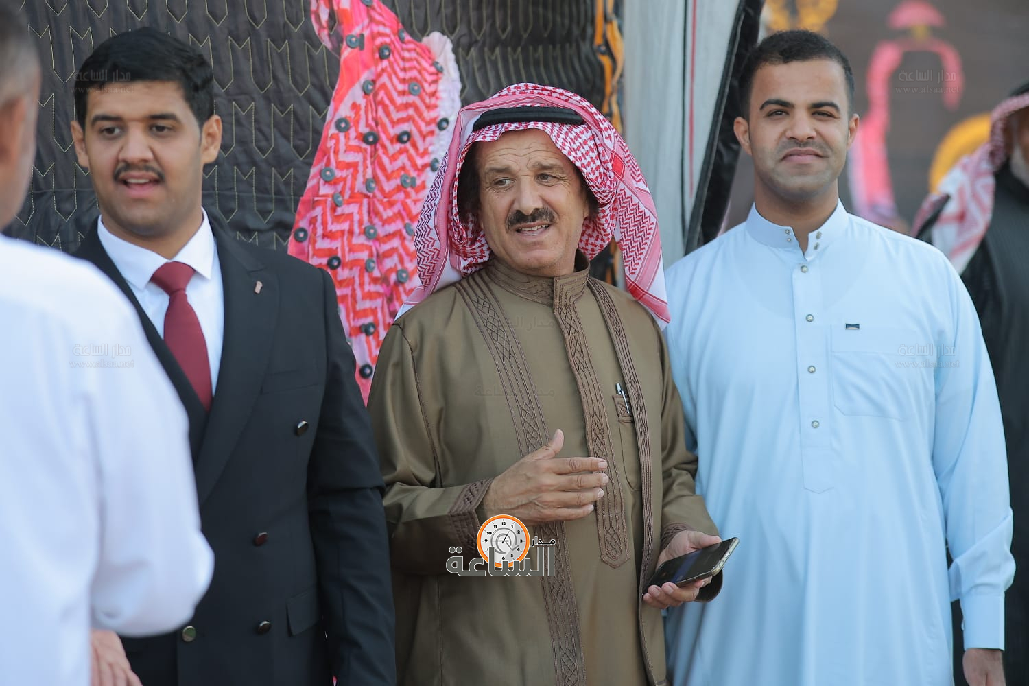 Madar Al-Saa Images 0.3037609299959071