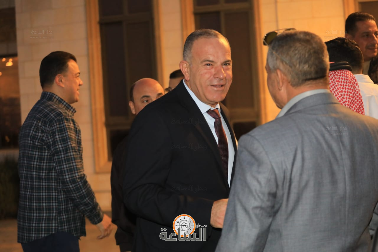 Madar Al-Saa Images 0.32701885616268744