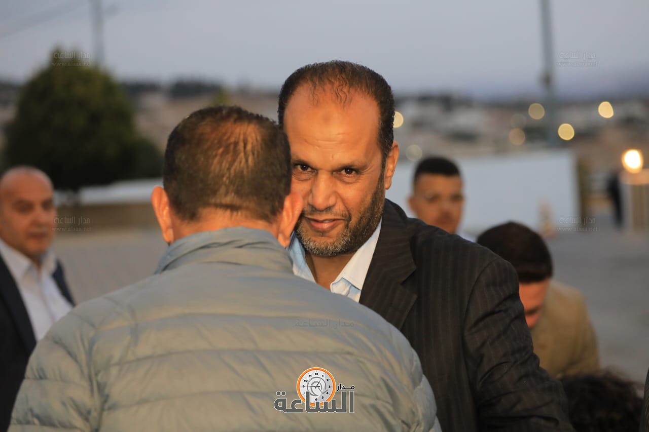 Madar Al-Saa Images 0.1924120431349502