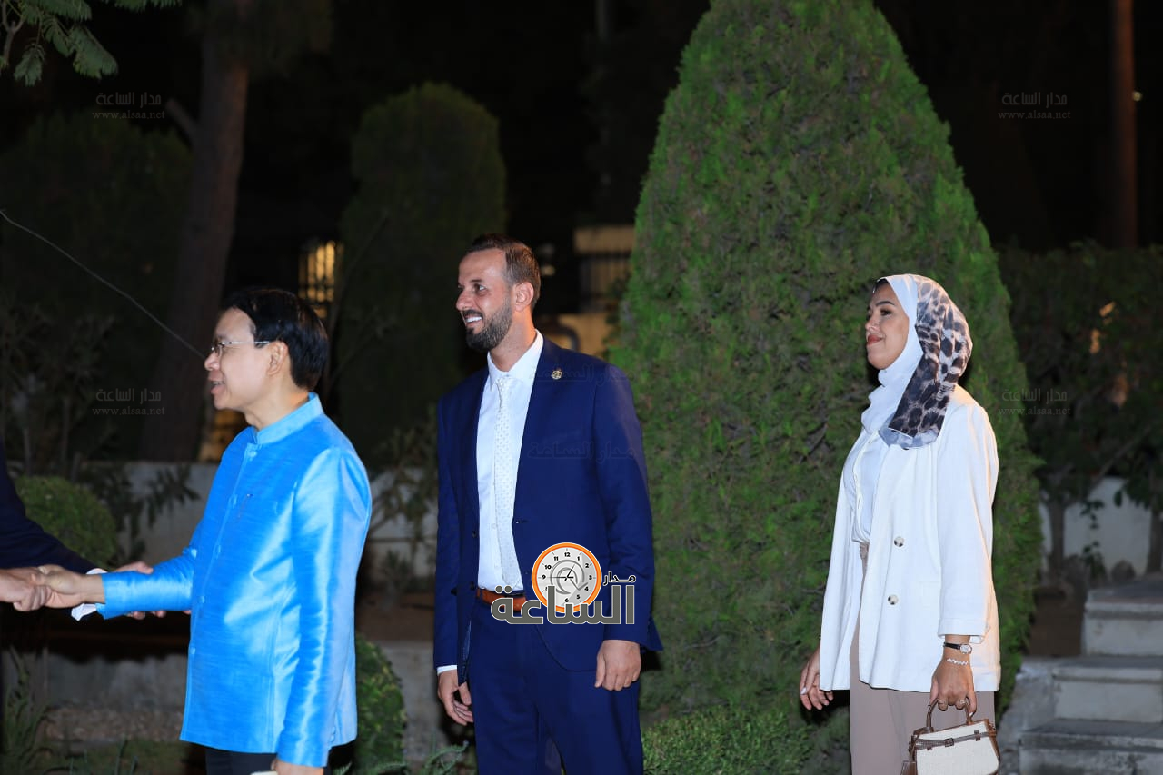 Madar Al-Saa Images 0.21901220612301975