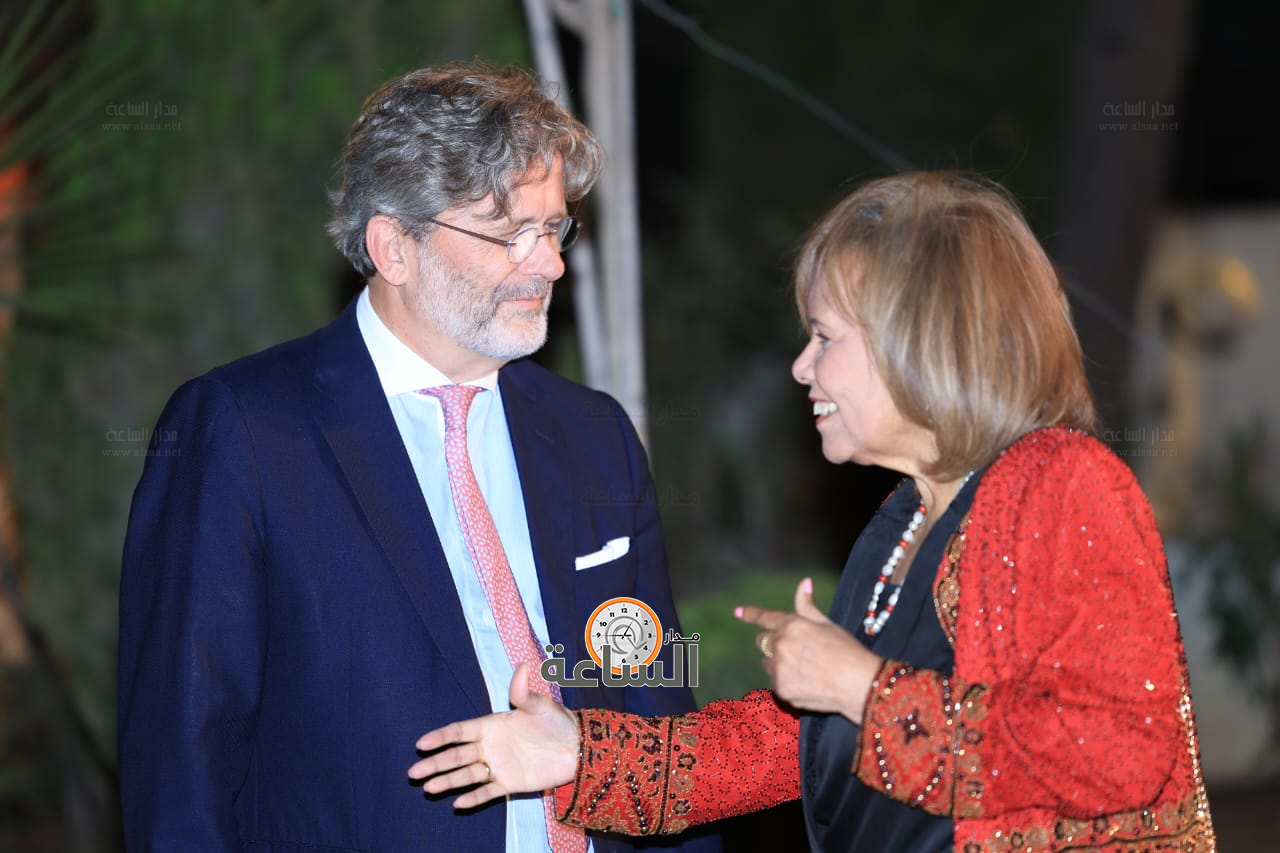 Madar Al-Saa Images 0.1968519793291923