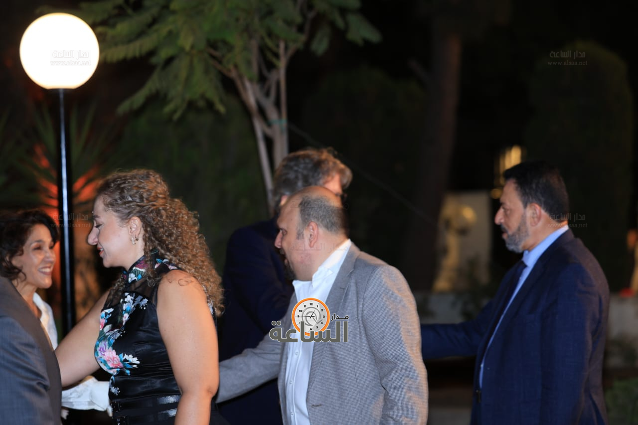 Madar Al-Saa Images 0.3660848937409048