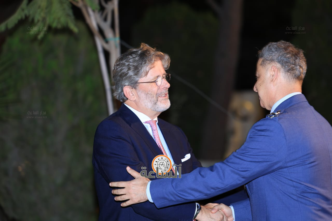 Madar Al-Saa Images 0.39469520251946877