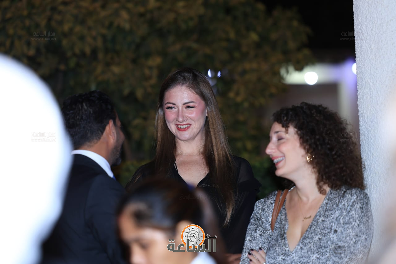 Madar Al-Saa Images 0.37117980230989833