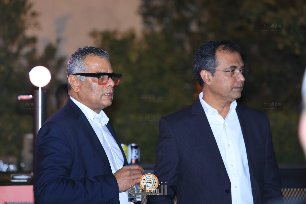 Madar Al-Saa Images 0.4955796672703824