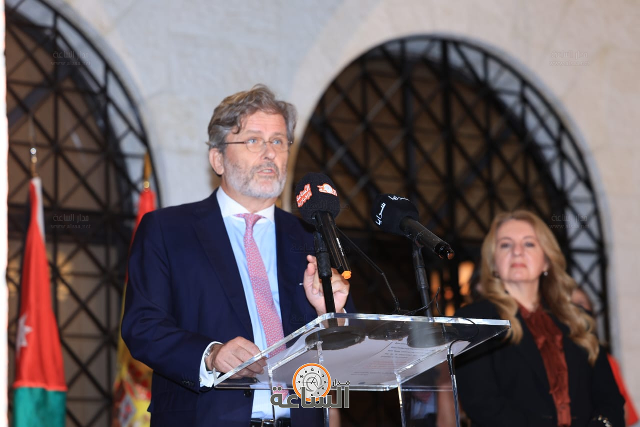 Madar Al-Saa Images 0.7513953037387436