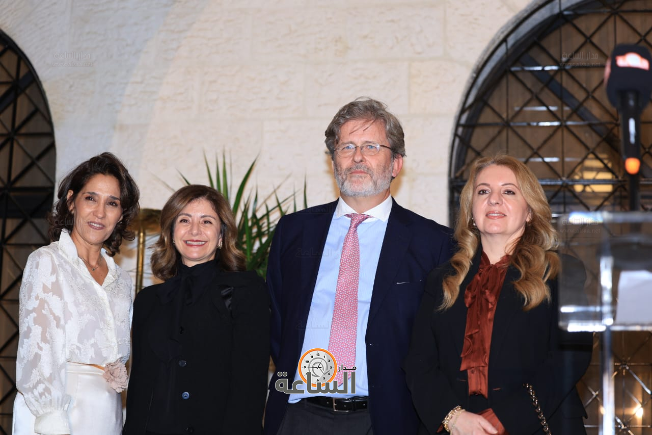 Madar Al-Saa Images 0.30705454384873876