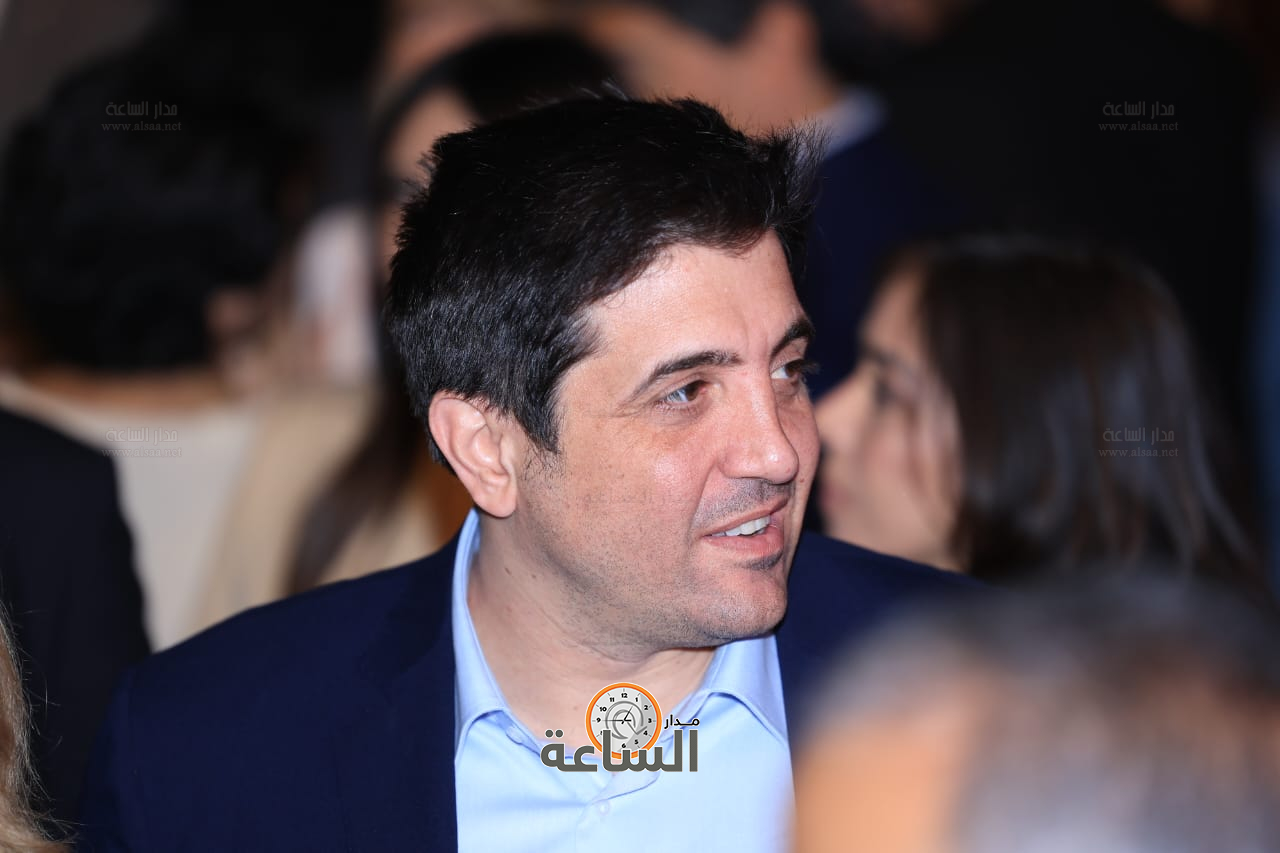 Madar Al-Saa Images 0.05608091796689629