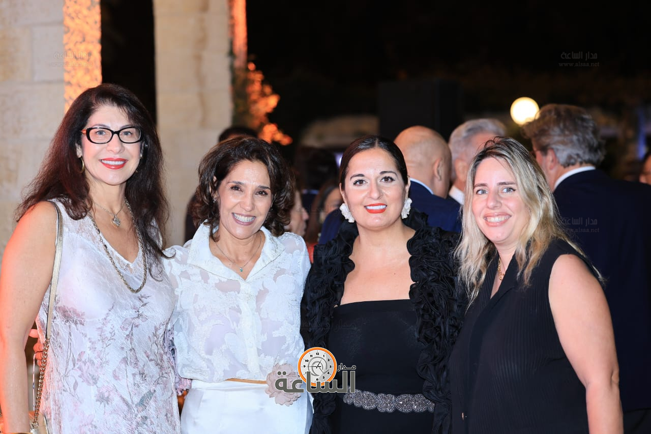 Madar Al-Saa Images 0.011253691478131711