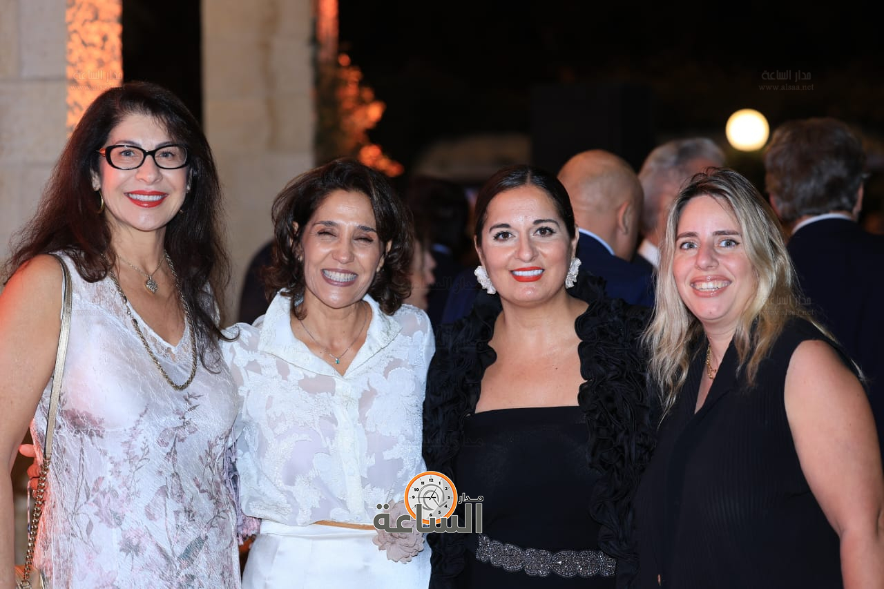 Madar Al-Saa Images 0.28713480830955784