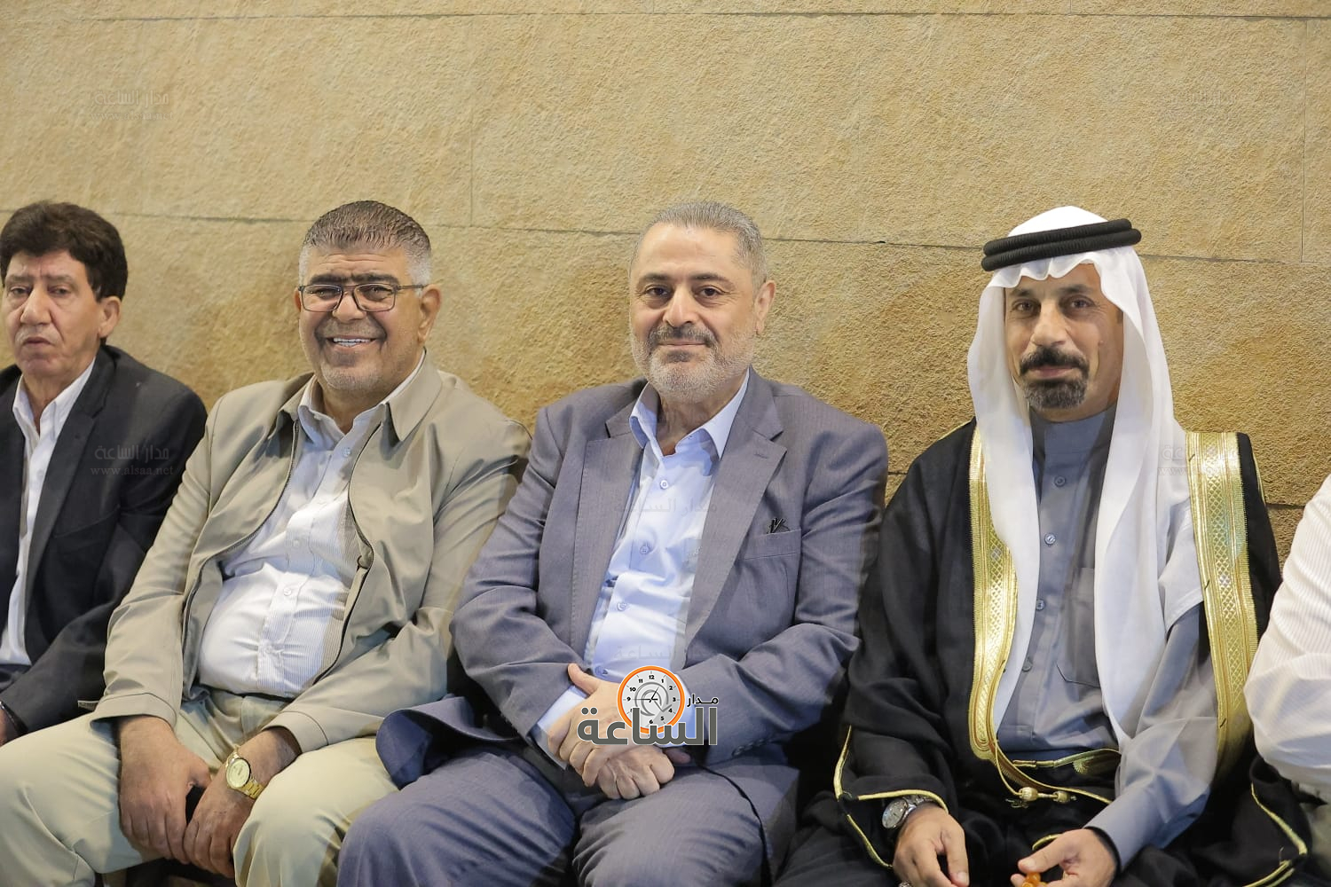 Madar Al-Saa Images 0.9968116248207386