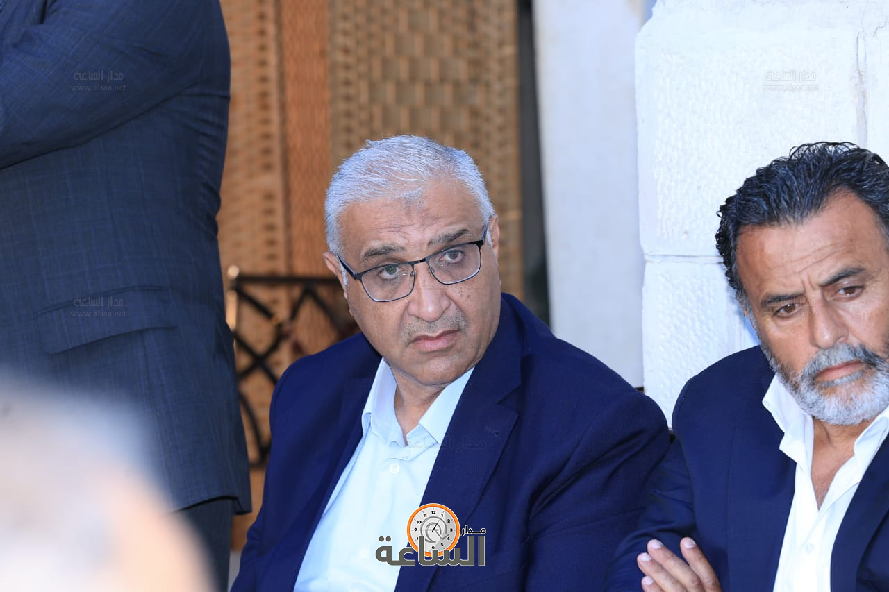 Madar Al-Saa Images 0.9745433091901842