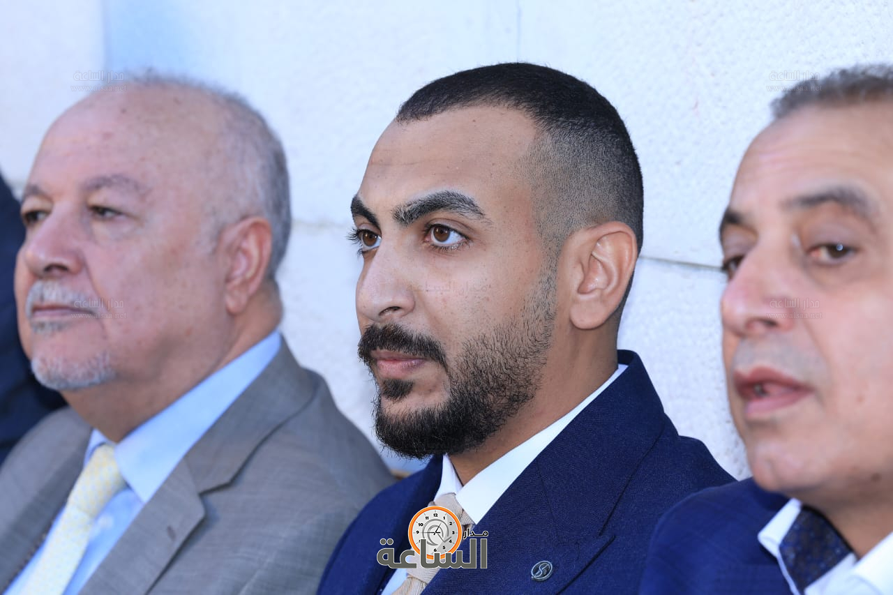 Madar Al-Saa Images 0.862863043852431