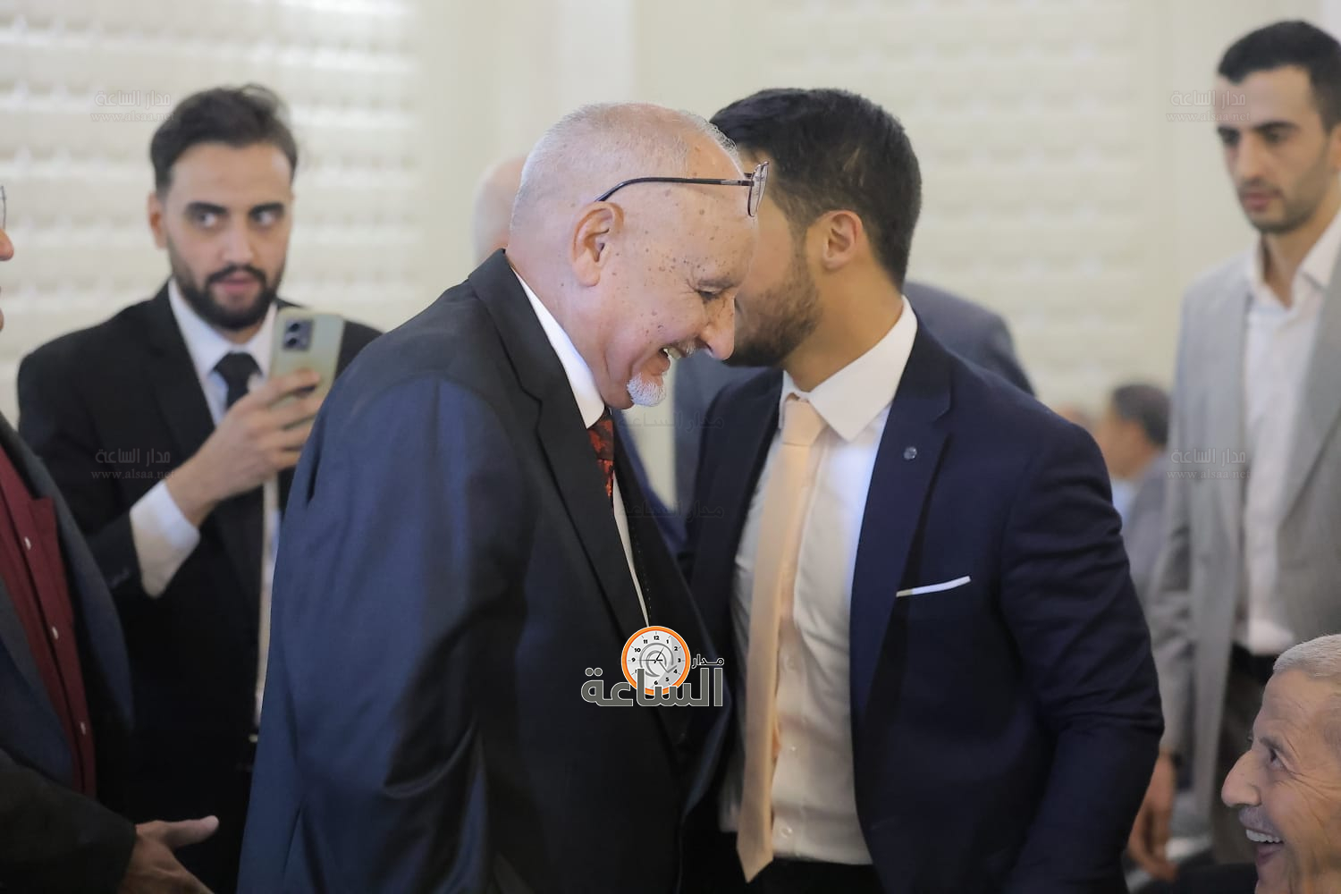 Madar Al-Saa Images 0.8435225826987129