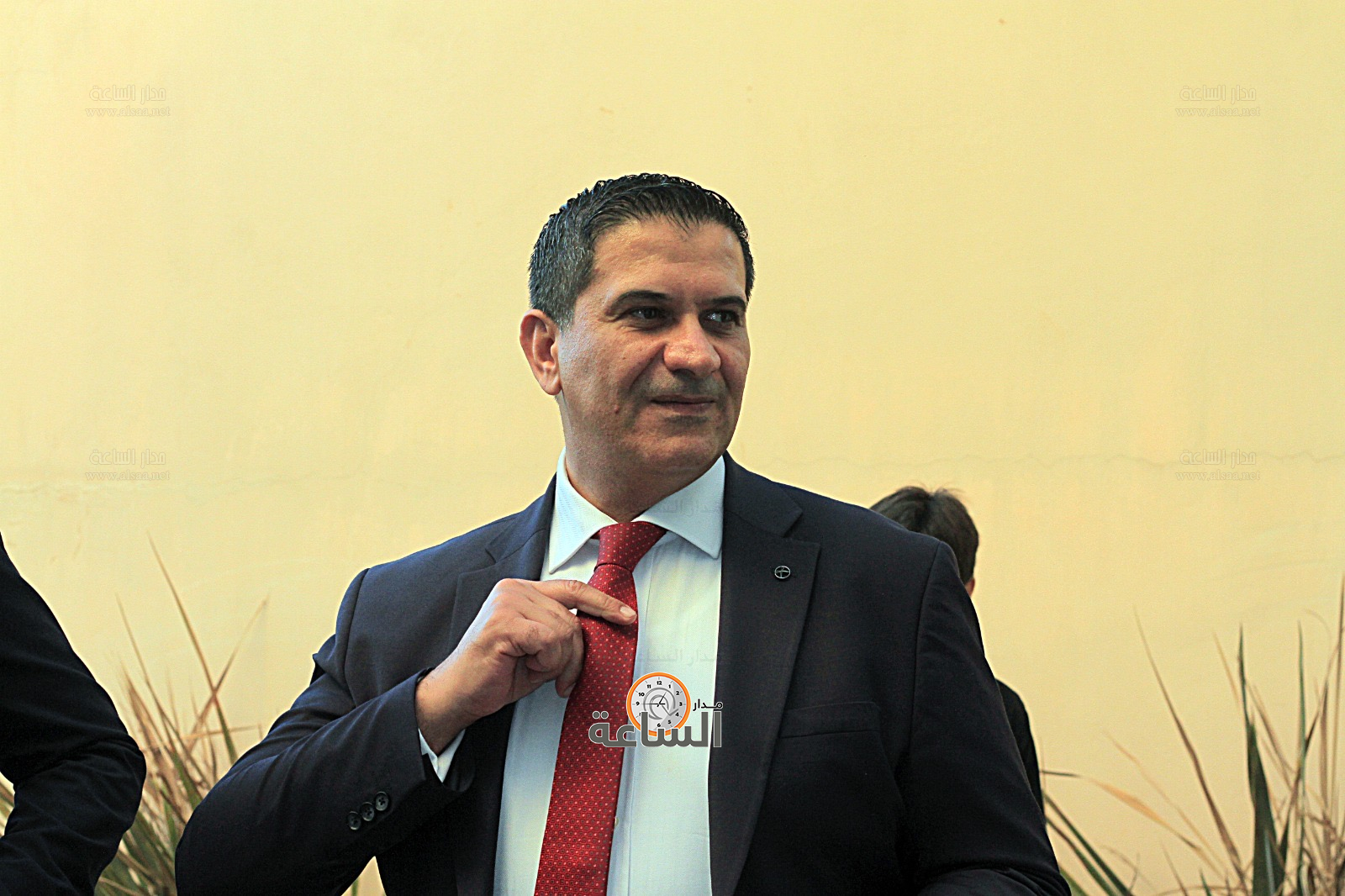 Madar Al-Saa Images 0.8918425453840637