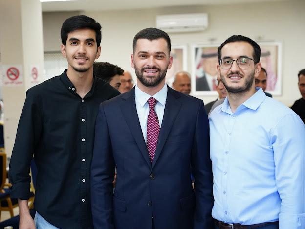 Madar Al-Saa Images 0.5322100499179792