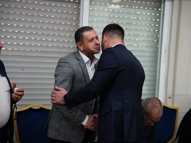 Madar Al-Saa Images 0.40197057075434006