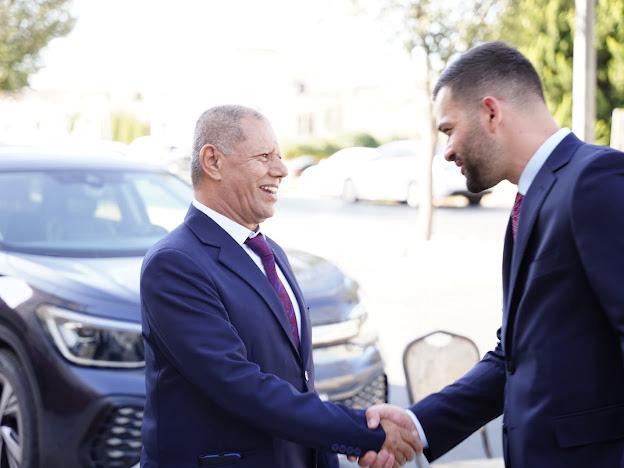 Madar Al-Saa Images 0.5083628110575523