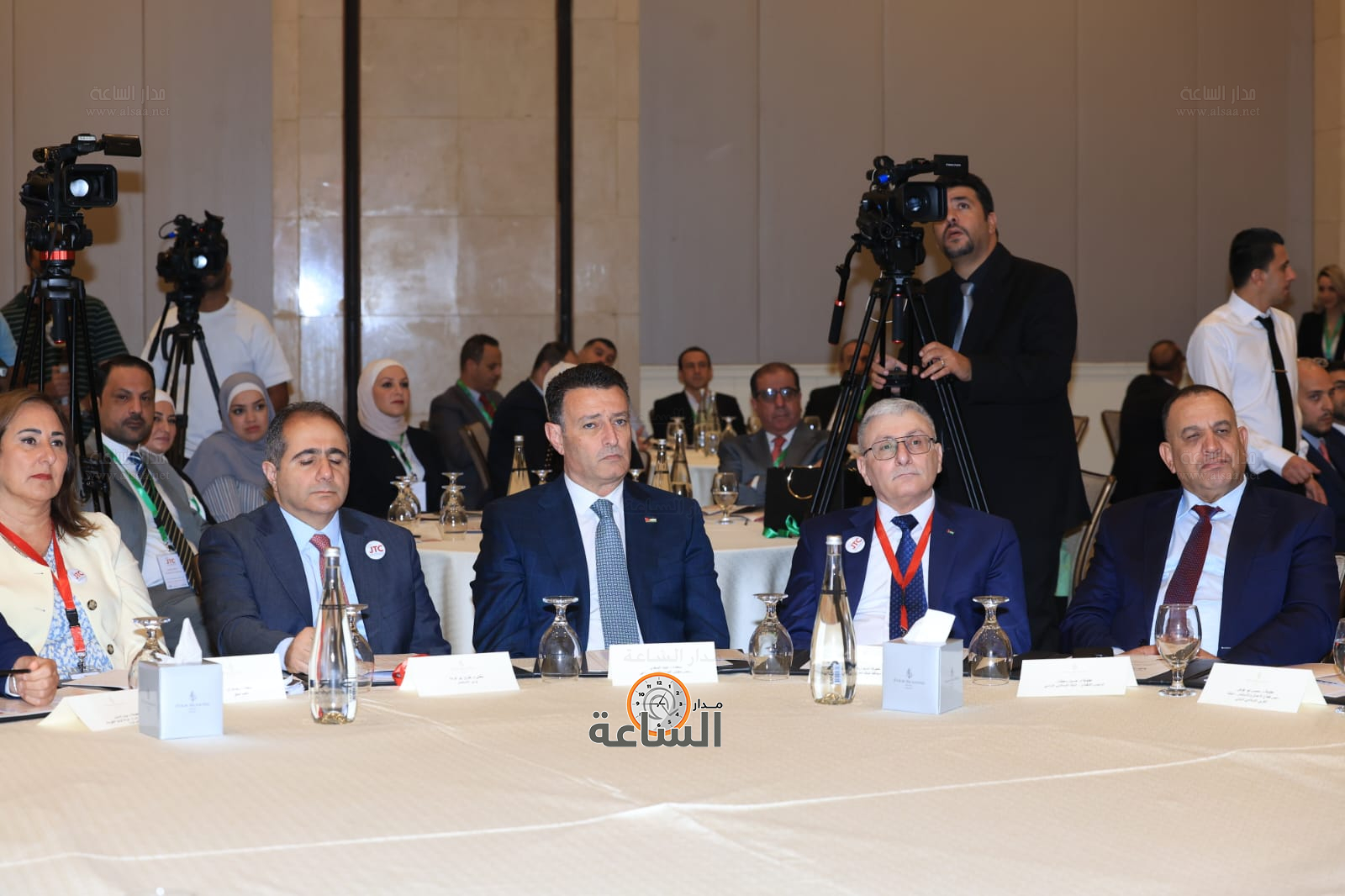 Madar Al-Saa Images 0.373314859792387