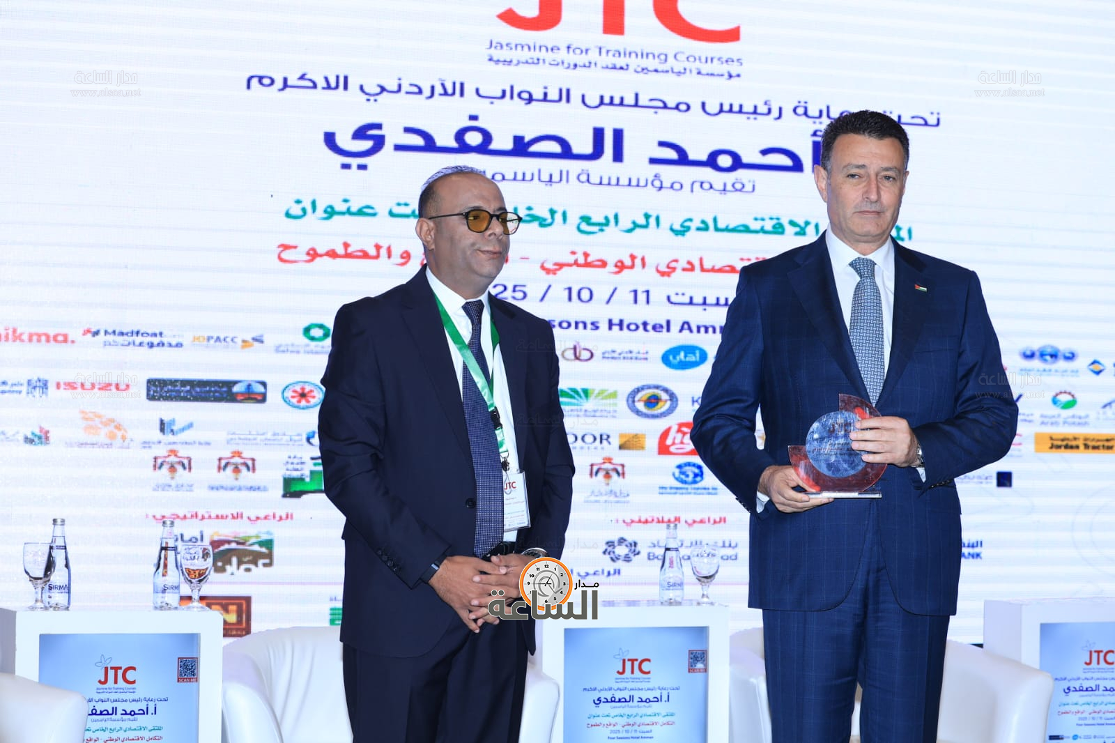 Madar Al-Saa Images 0.1657526354572898