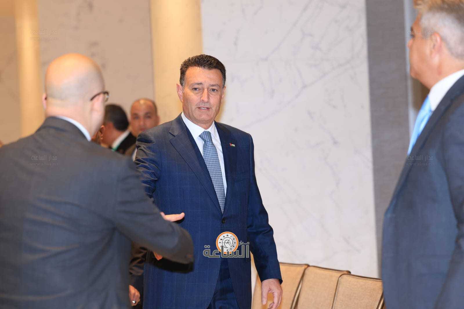 Madar Al-Saa Images 0.6833851521547329