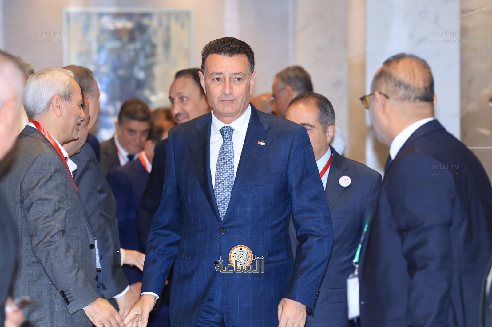 Madar Al-Saa Images 0.5102221590114302