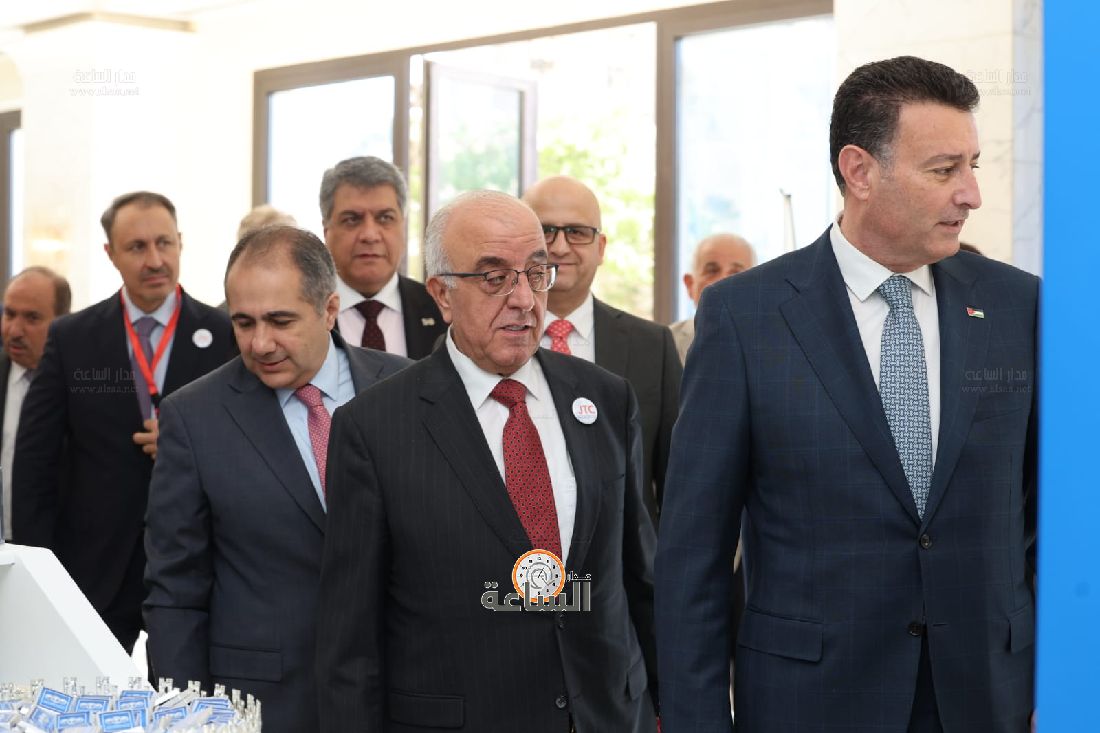 Madar Al-Saa Images 0.8979446490569021