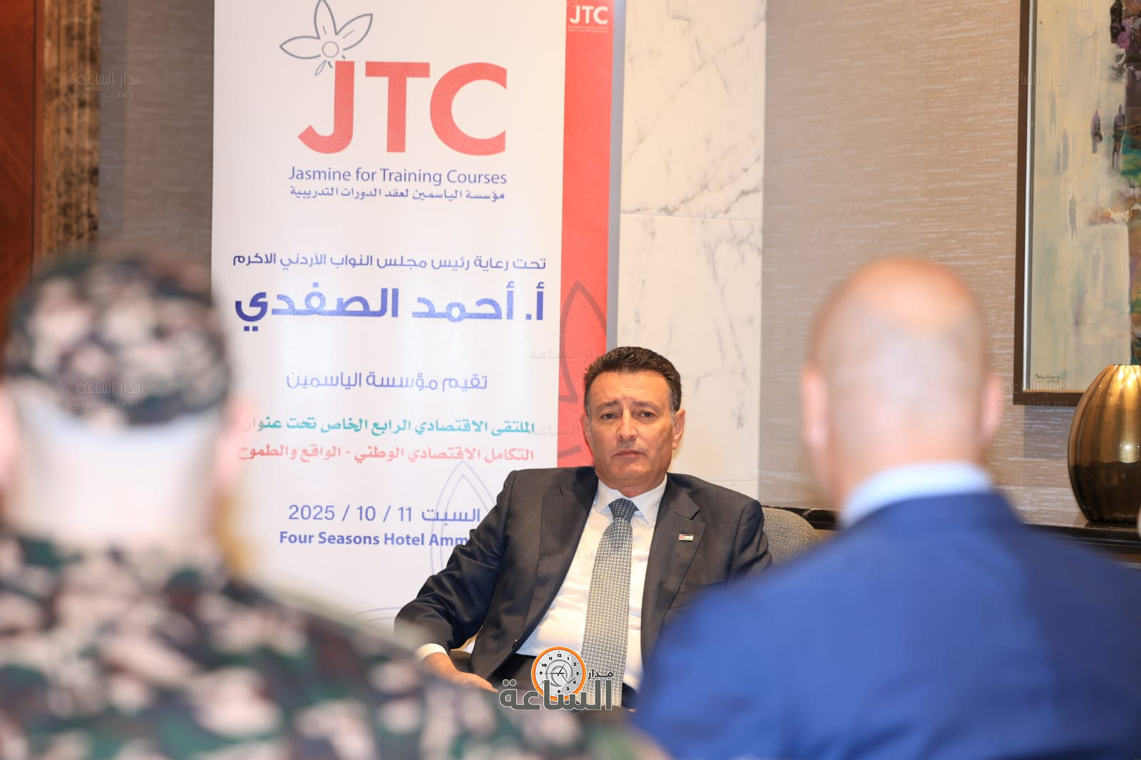 Madar Al-Saa Images 0.4580908506707967