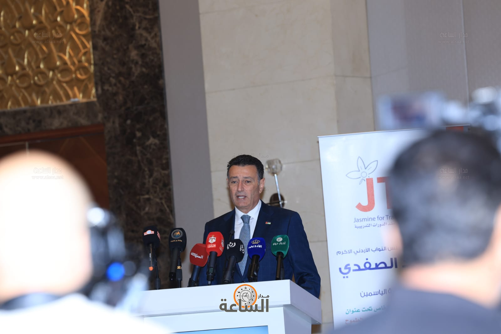 Madar Al-Saa Images 0.9809507958698608