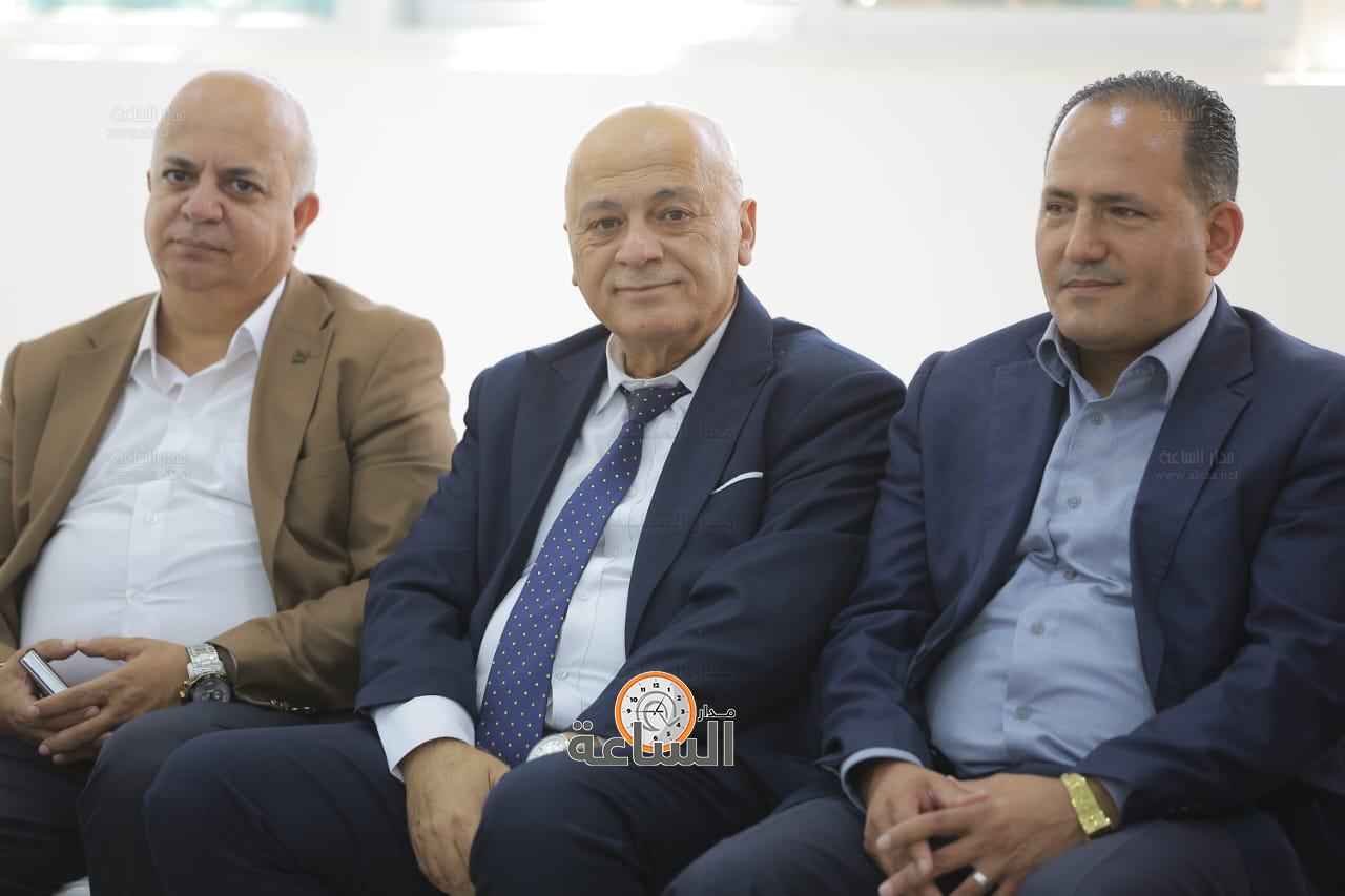 Madar Al-Saa Images 0.9927353106896707