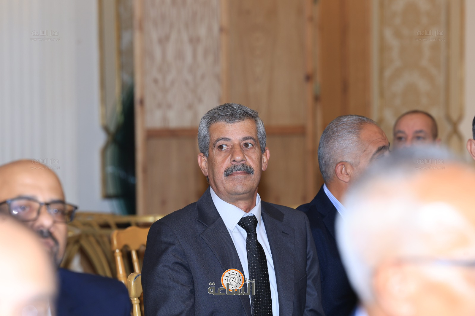 Madar Al-Saa Images 0.41019707230291313