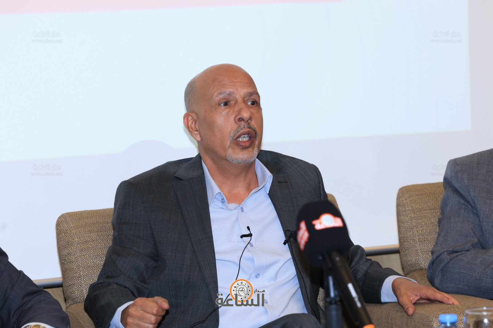 Madar Al-Saa Images 0.4573299586095503