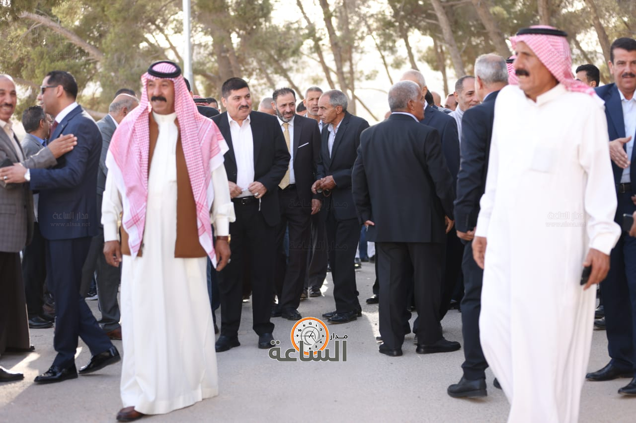 Madar Al-Saa Images 0.9003468636566495