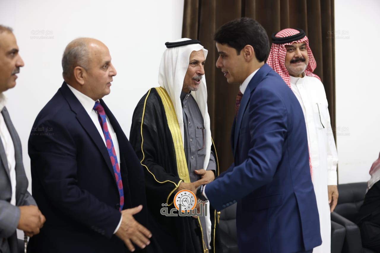 Madar Al-Saa Images 0.7464136351743708