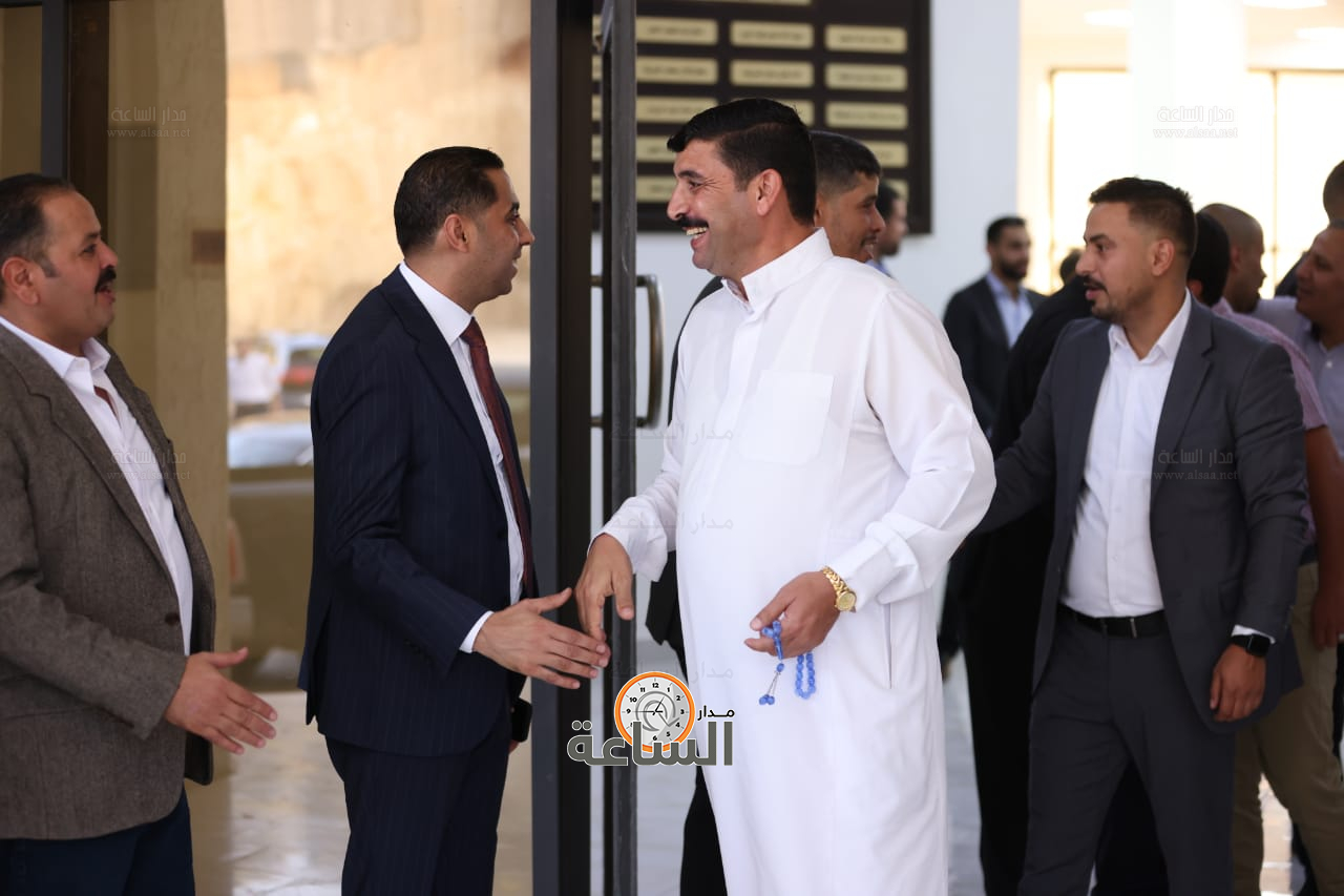 Madar Al-Saa Images 0.5719119239653472