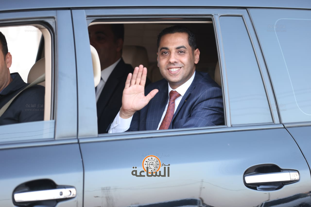 Madar Al-Saa Images 0.8569753715696325