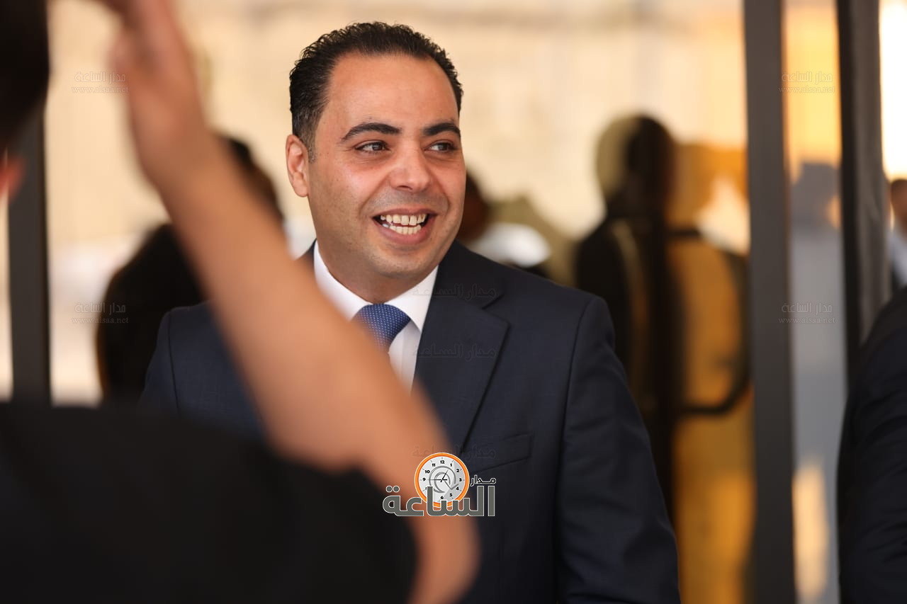 Madar Al-Saa Images 0.4556292117542068