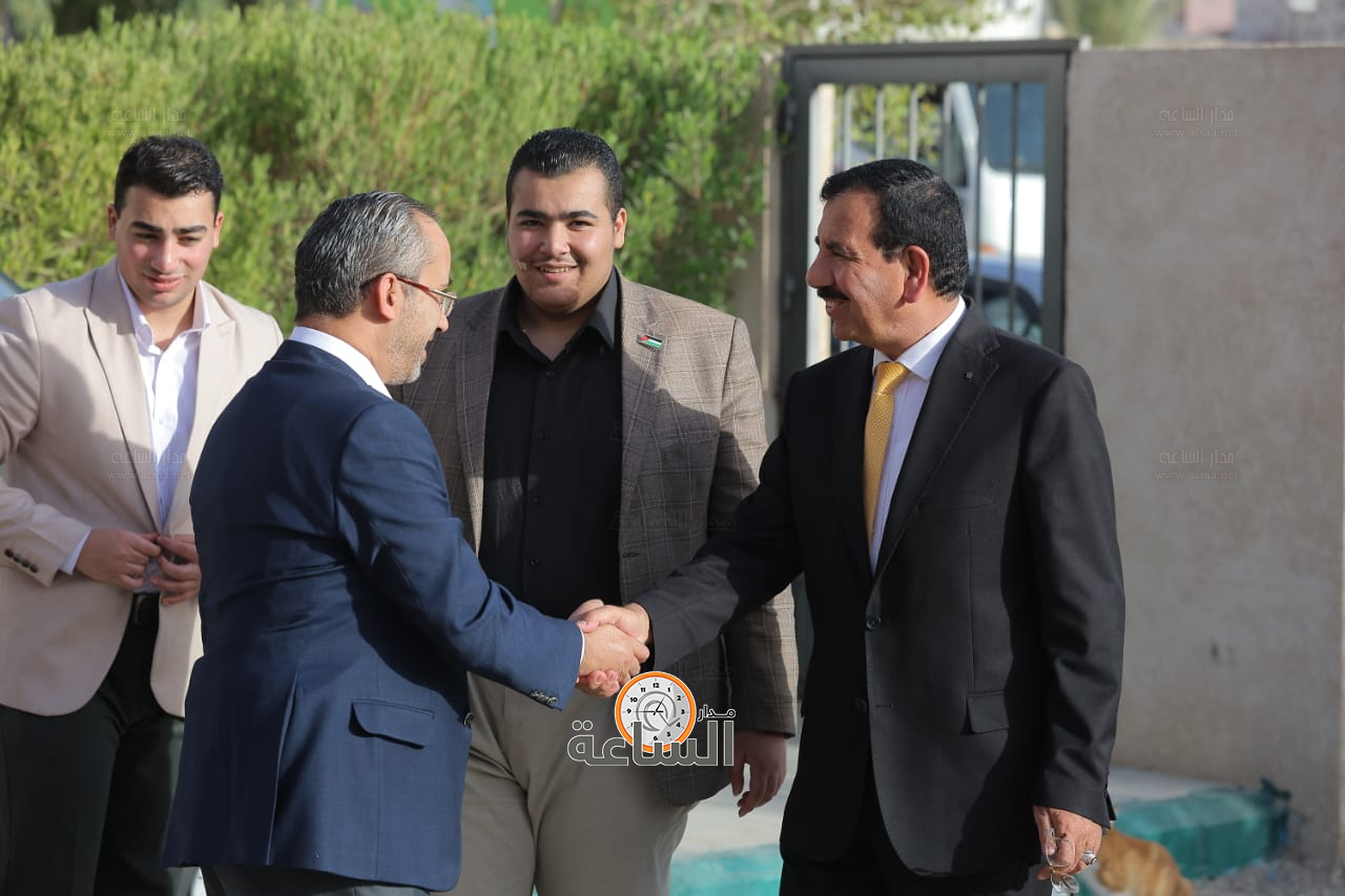 Madar Al-Saa Images 0.7845425435164031