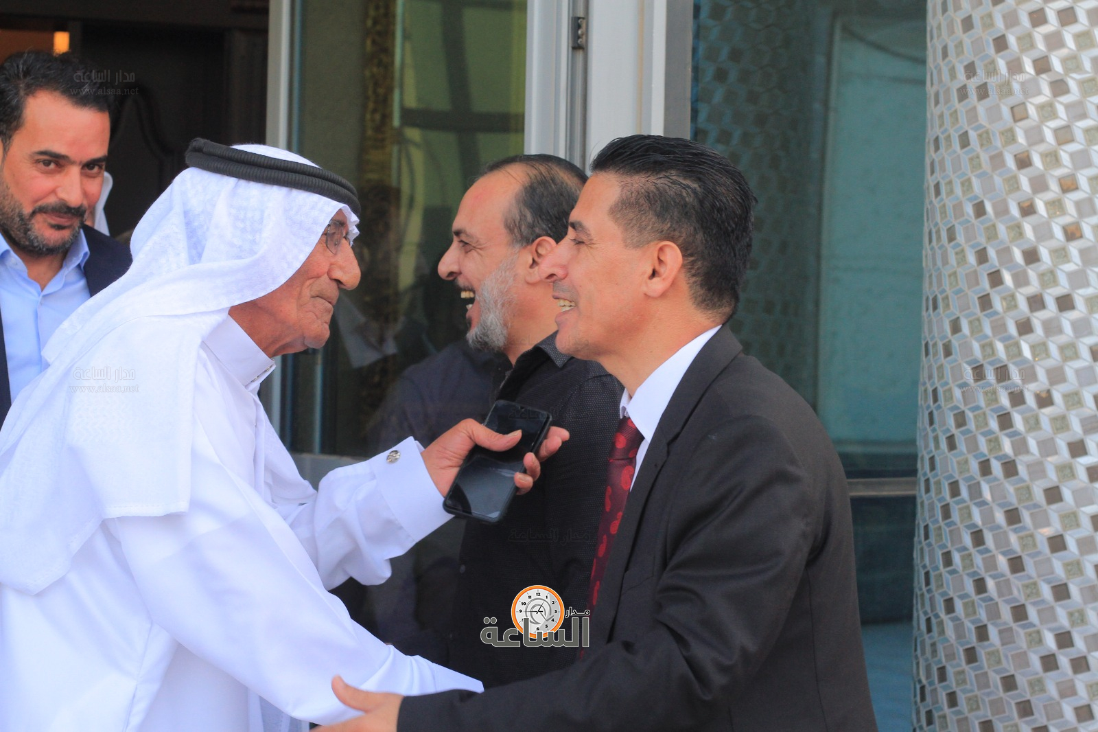 Madar Al-Saa Images 0.7359971364711043