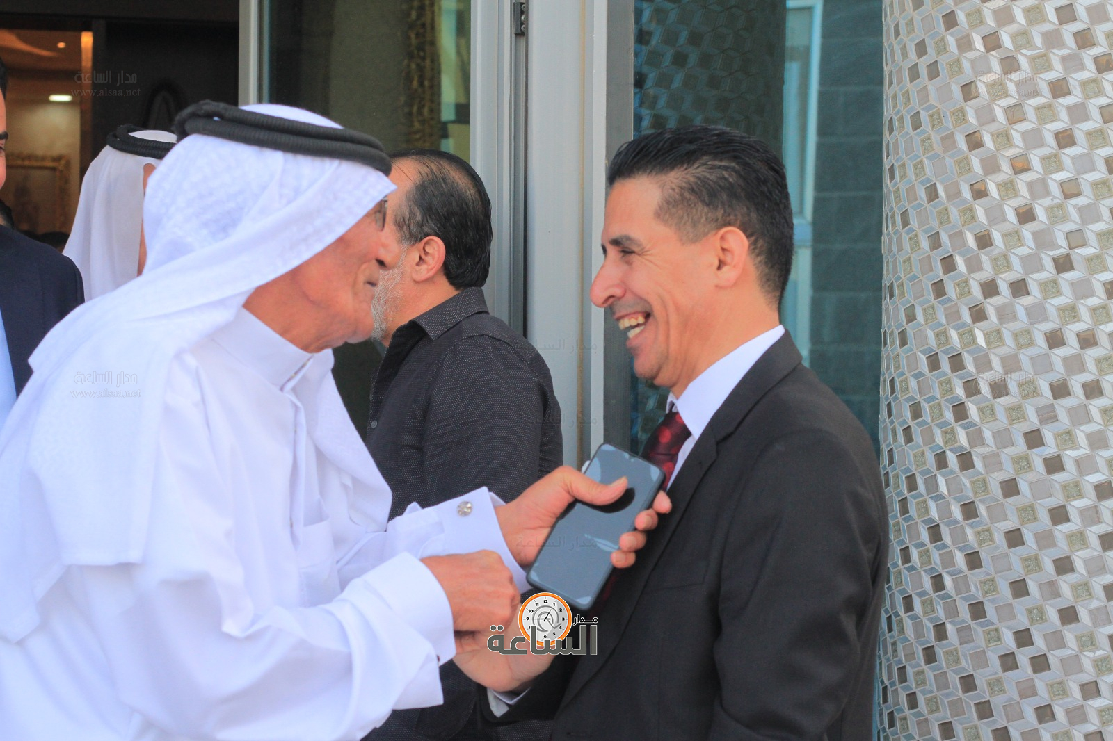 Madar Al-Saa Images 0.6468019276073588