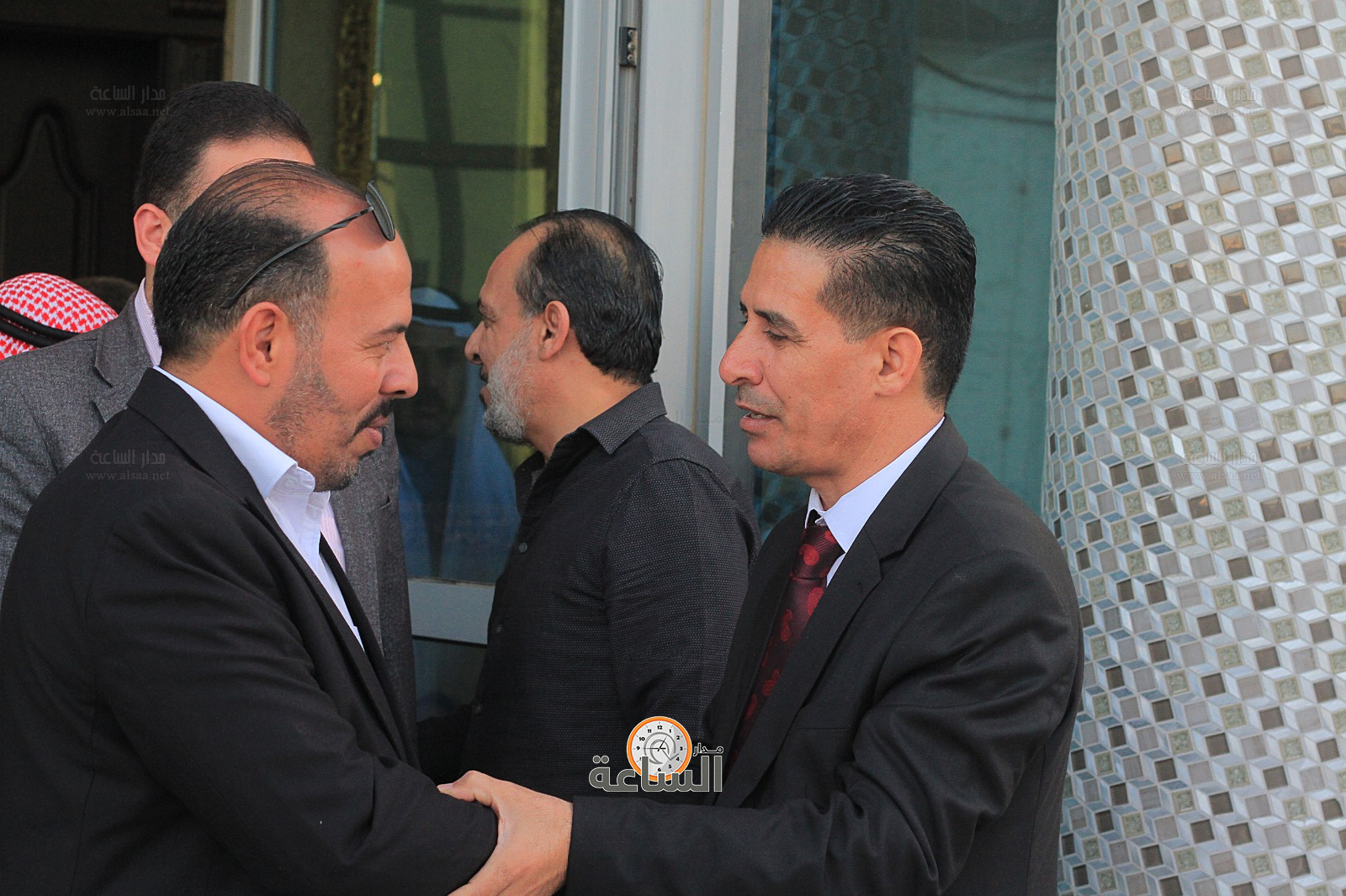 Madar Al-Saa Images 0.054516838206030815