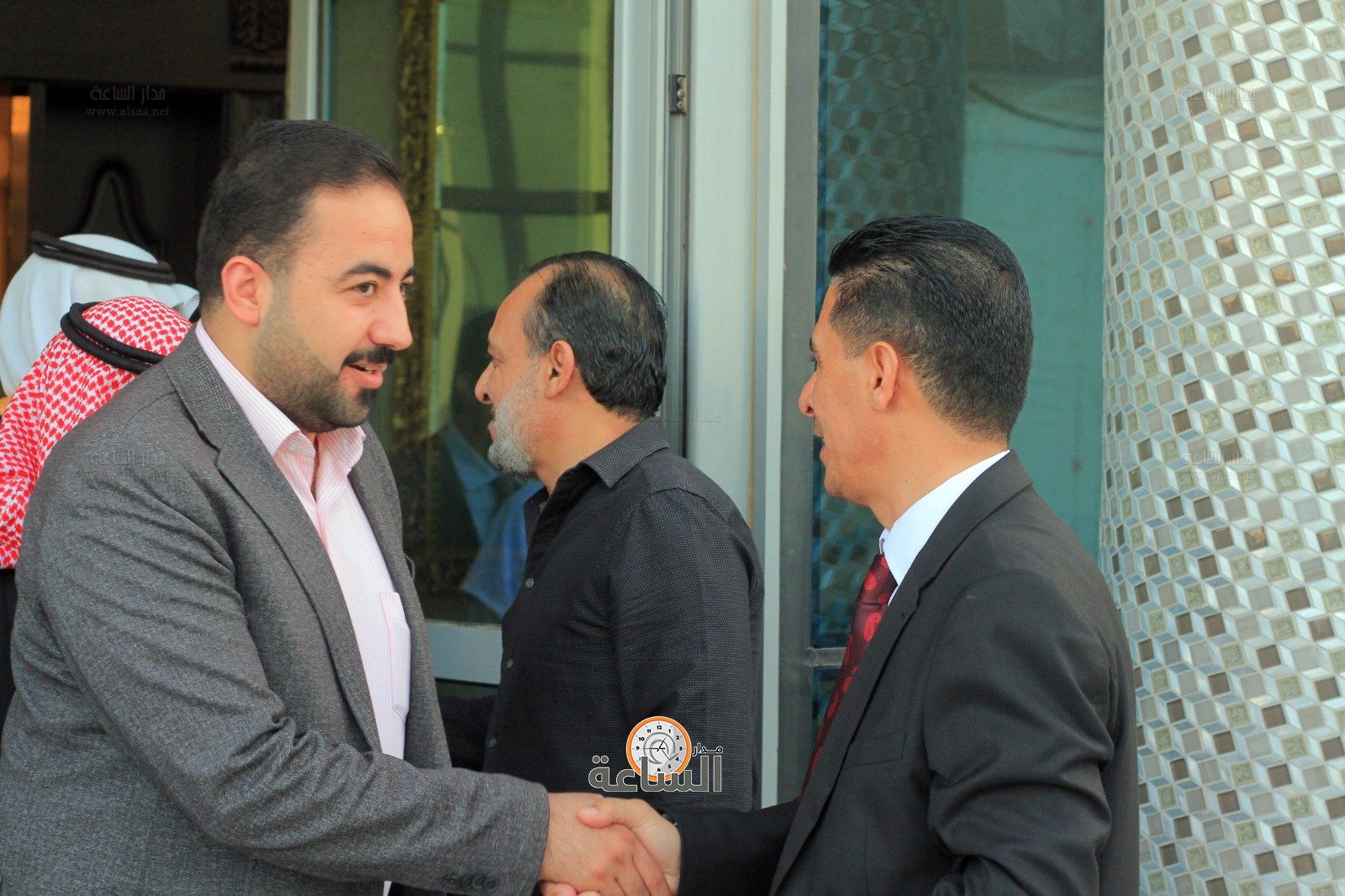 Madar Al-Saa Images 0.3843225435937535