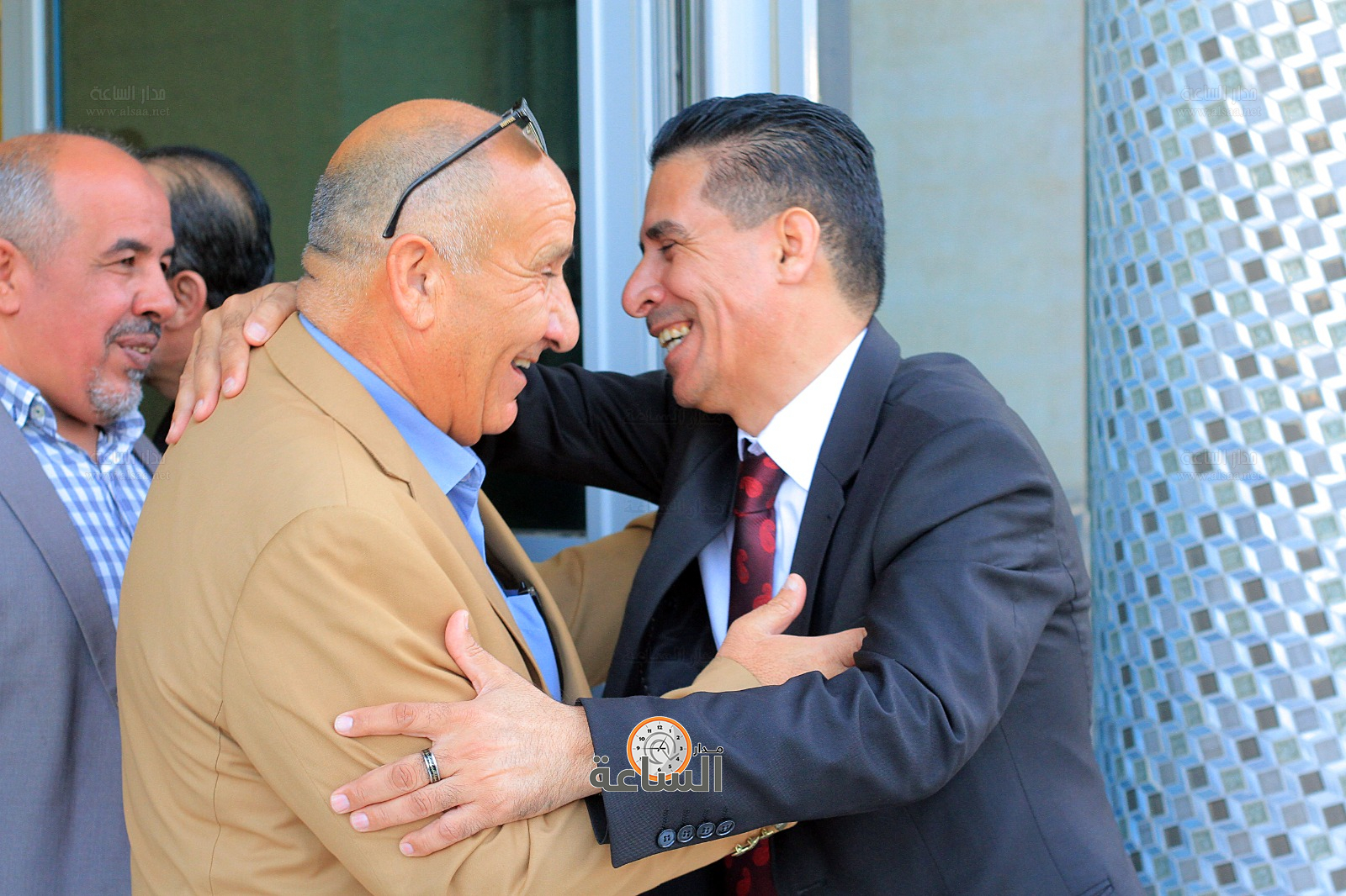 Madar Al-Saa Images 0.4694604757493863