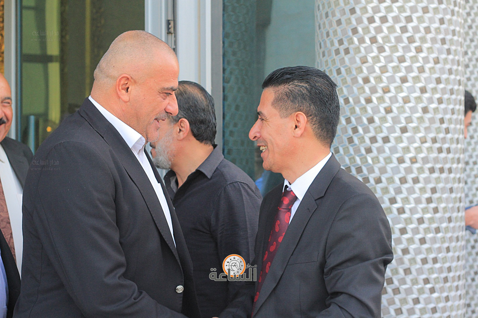 Madar Al-Saa Images 0.060544258450470956