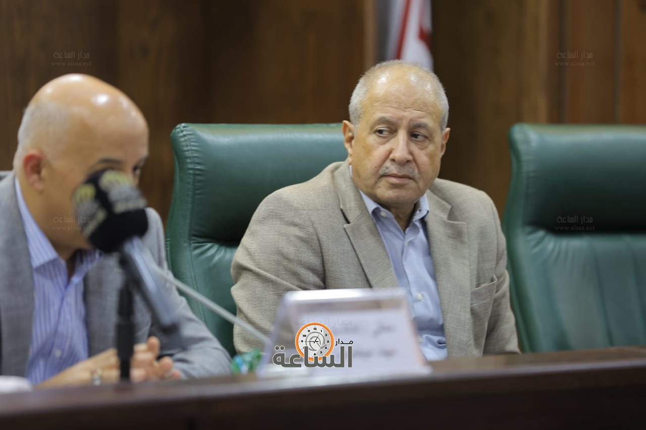 Madar Al-Saa Images 0.541734523501084