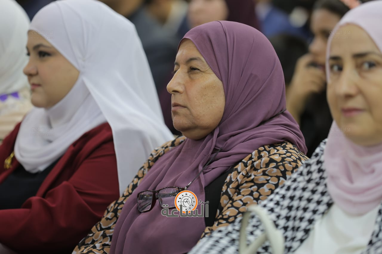 Madar Al-Saa Images 0.07002433834768695