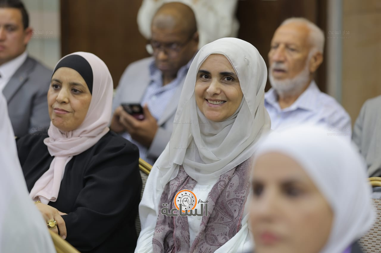 Madar Al-Saa Images 0.3977009369341026