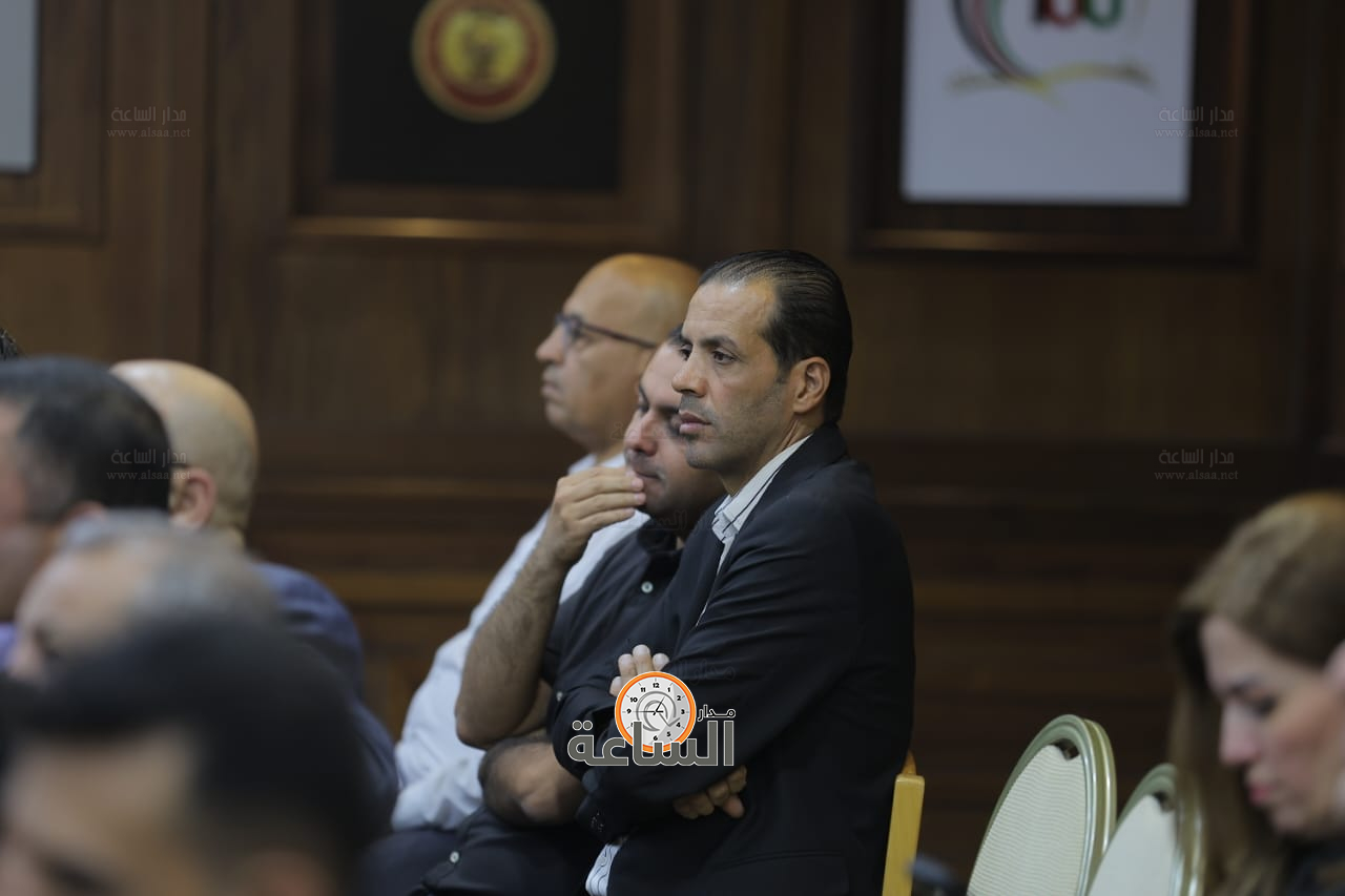 Madar Al-Saa Images 0.4087584347601383