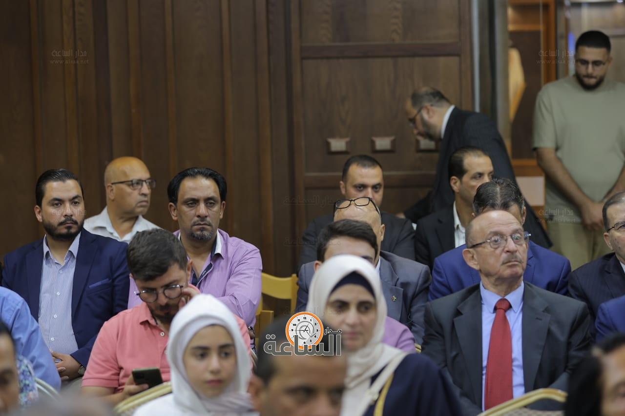 Madar Al-Saa Images 0.48862977854459033